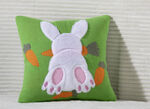 Kissenbezug mit Hasenmotiven BUNT