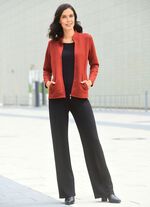 Hose in modischer Weite 