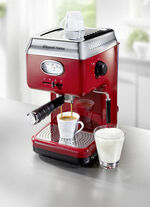 Espressomaschine im Retro-Design 
