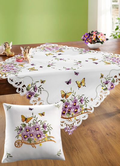 Fr&uuml;hlingshafte Tisch- und Raumdekoration 