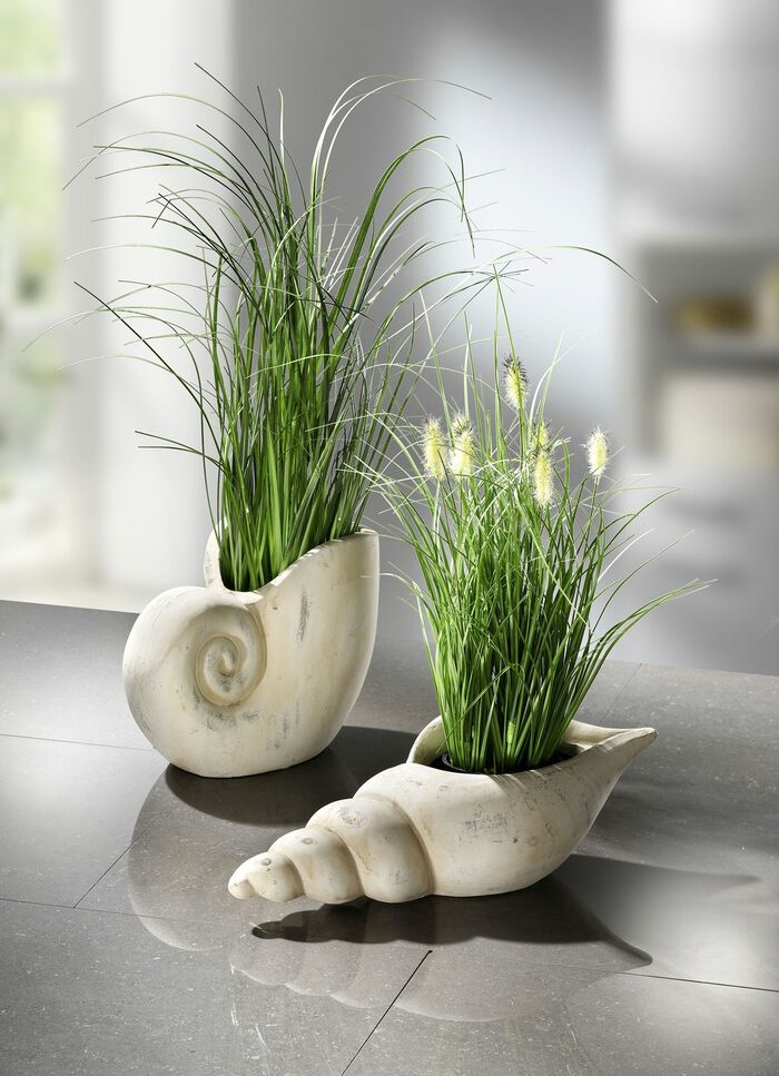Grasbusch aus Kunstmaterial in Muschel 