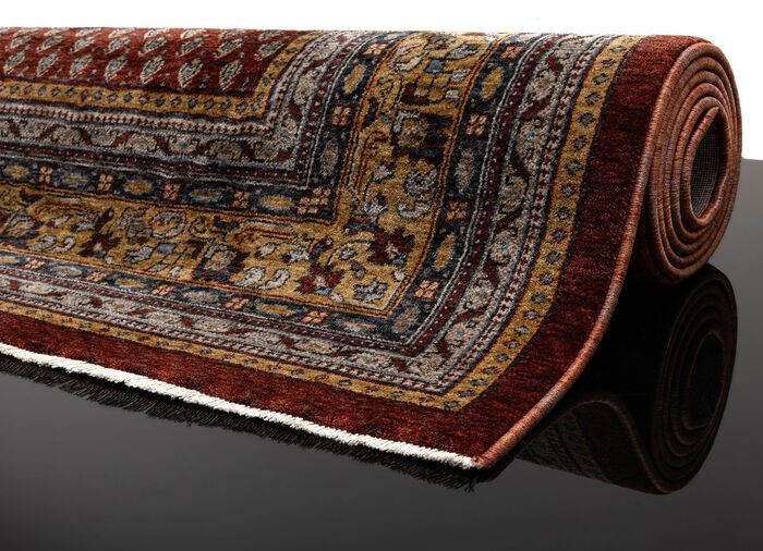 Klassisch sch&ouml;ne Br&uuml;cken und Teppiche mit hoher Flordichte ROT