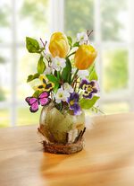 Tulpen/Stiefm&uuml;tterchen-Gesteck im Ei-Topf 