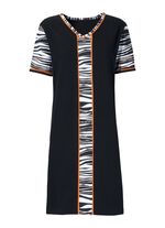 k&uuml;rzer geschnittenes Nachthemd mit V-Ausschnitt 