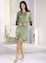 Zweierpack Nachthemden, kürzer geschnitten mit Knopfleiste  