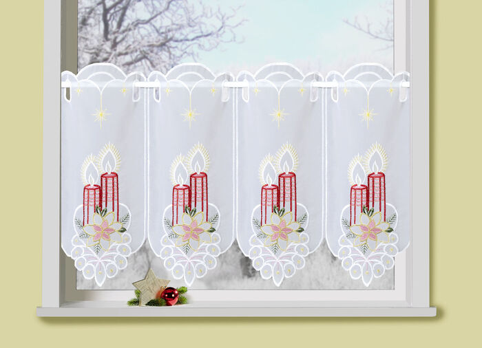 Weihnachtlich bestickter Kurzstore 