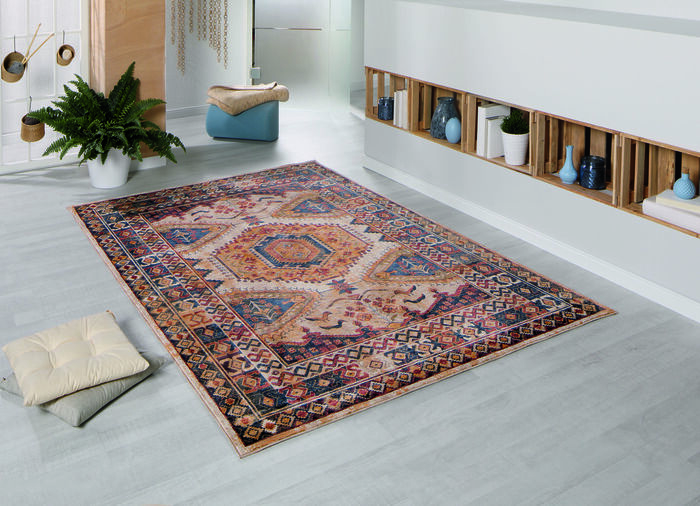 Brücken und Teppiche in angenehmen, weichen Farben 