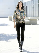 Shirt-Tunika mit gesmokten Armabschlüssen 