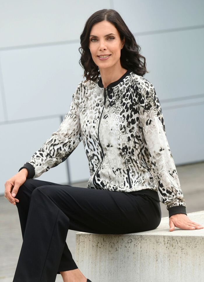 Blusenjacke mit schwarzem Rippenstrick 