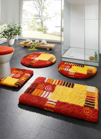 Badgarnitur mit rutschhemmend latexierter Rückseite 