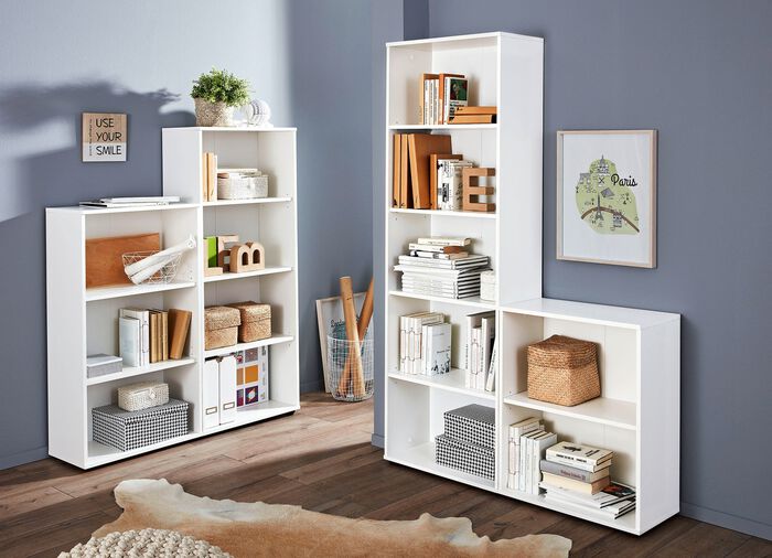 Klassische Regal-Serie mit Kunststofff&uuml;&szlig;en WEISS