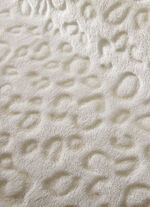 Wohndecke mit Leoparden-Optik 