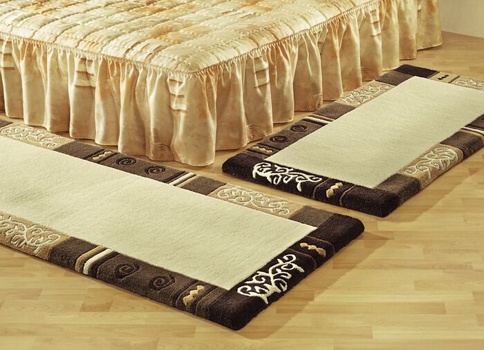 Handgetuftete Br&uuml;cken, Teppiche und Bettumrandungen BEIGE
