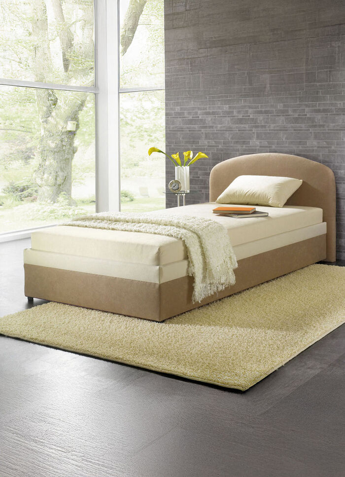 Polsterbett mit geräumigen Bettkasten CREME