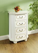 Schubladenkommode mit Schnitzereien und Metallgriffen 