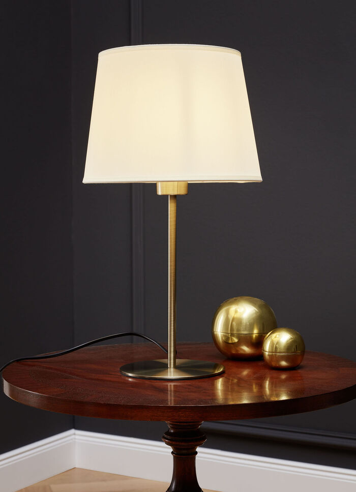 Tischleuchte aus messingfarbenem Metall 