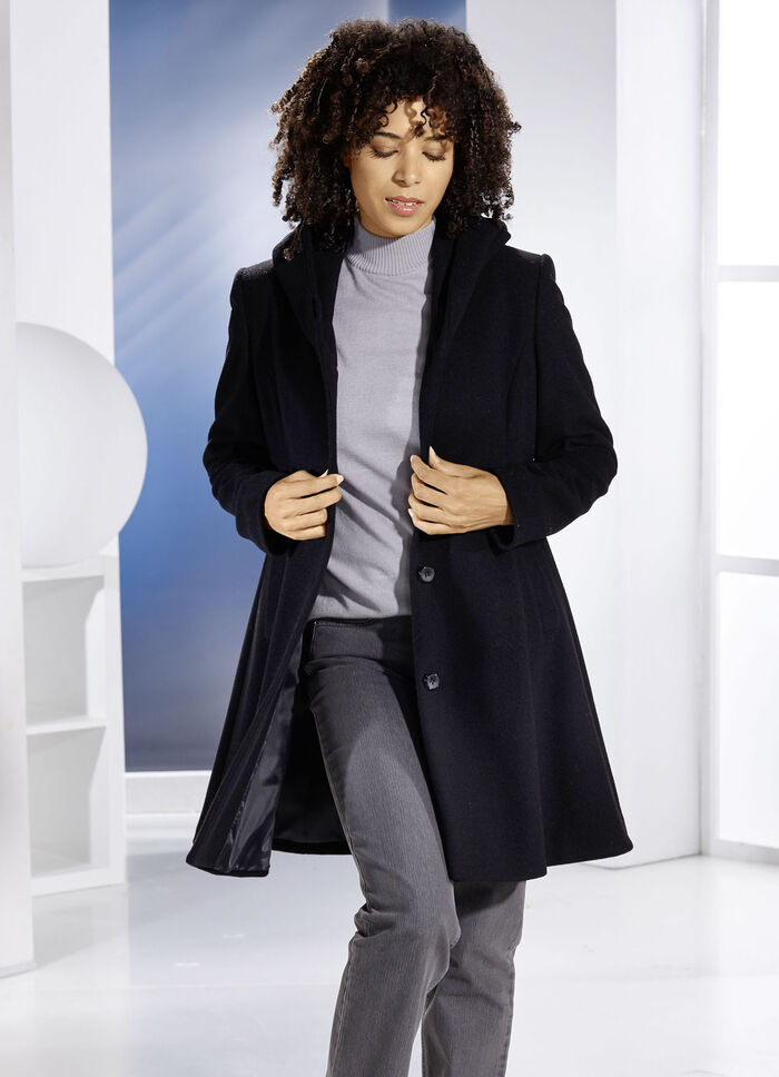 Kurzmantel in Swingerform 