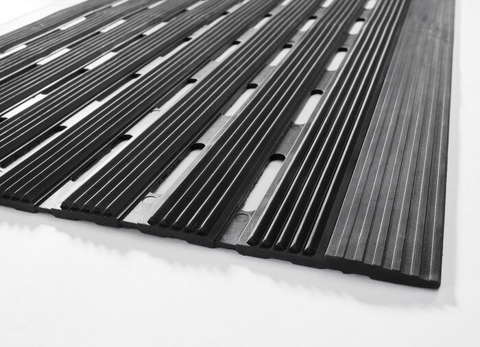 Wetterfeste Fu&szlig;matte aus Gummi SCHWARZ