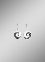 Moderne Ohrringe mit Spinell 