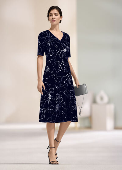 Kleid in Wickeloptik 