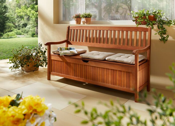 Gartenbank aus Eukalyptusholz 