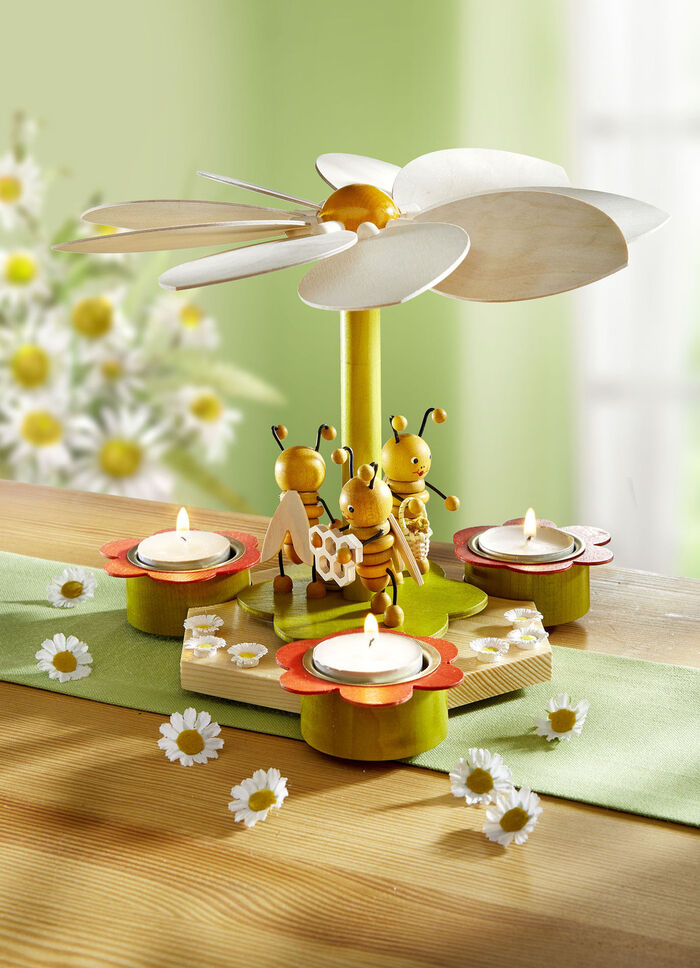 Tischpyramide aus Holz 