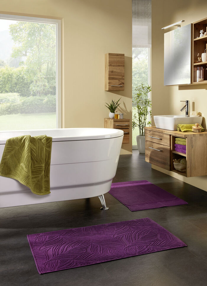 Barfußweicher Badteppich mit natürlichem Blätter-Dessin BEERE