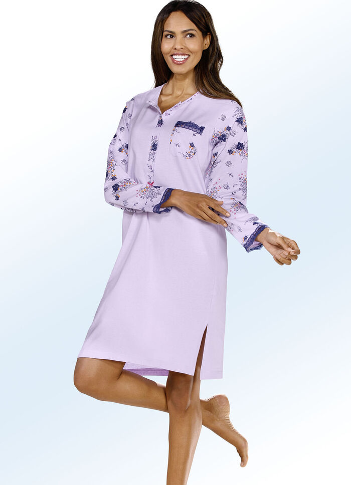 Nachthemd von "Top Ten" aus BIO-Baumwolle mit langer Knopfleiste 