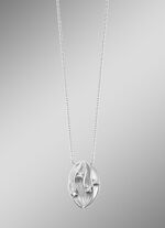 Elegante Halskette mit spitzovalem Anhänger 