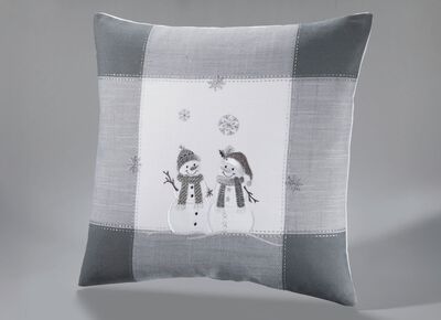 Tisch- und Raumdekoration in Leinenoptik 