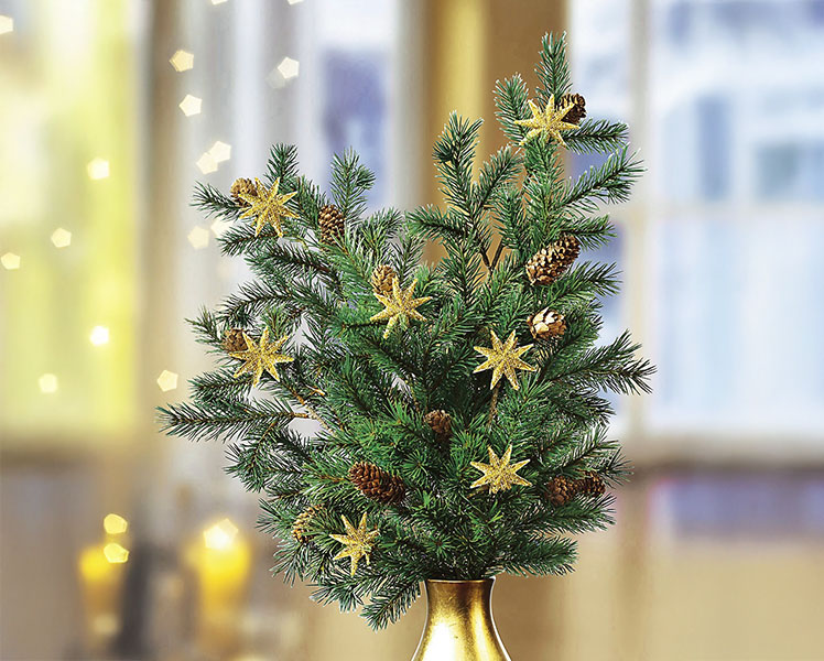 Adventskränze und Weihnachtsgestecke zaubern eine festliche Stimmung